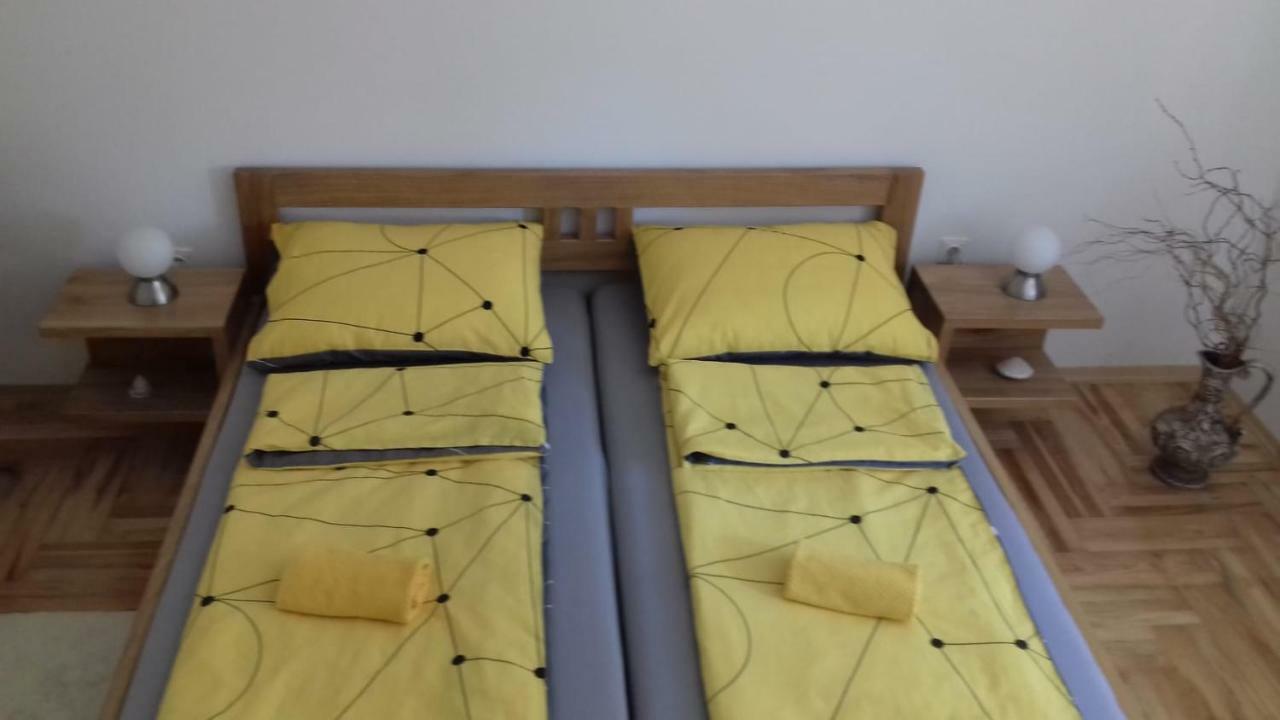 דירות זאטון Apartmant Jela מראה חיצוני תמונה